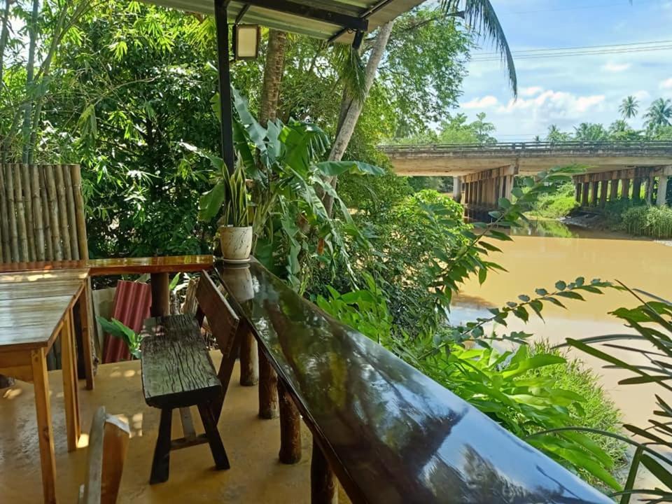 Suankafae Resort สวนกาแฟรีสอร์ท Сураттхани Экстерьер фото